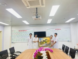 bác sỹ Trang Hơn 11 năm kinh nghiệm điều trị các bệnh lý cơ xương khớp, đặc biệt là các trường hợp đau mãn tính và bệnh lý phức tạp. bác sỹ Trang Hơn 11 năm kinh nghiệm điều trị các bệnh lý cơ xương khớp, đặc biệt là các trường hợp đau mãn tính và bệnh lý phức tạp.