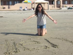 Hiền luôn tin rằng thành công không chỉ đến từ sự cố gắng cá nhân mà còn từ khả năng tạo giá trị cho cộng đồng. Cô không chỉ bán sản phẩm mà còn lan tỏa tình yêu thiên nhiên, mang đến những giải pháp giúp mọi người sống xanh và bền vững hơn.