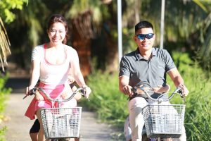 tran-quoc-thong-tu-nong-thon-ngheo-den-chuyen-gia-suc-khoe-va-truyen-cam-hung-song-khoe